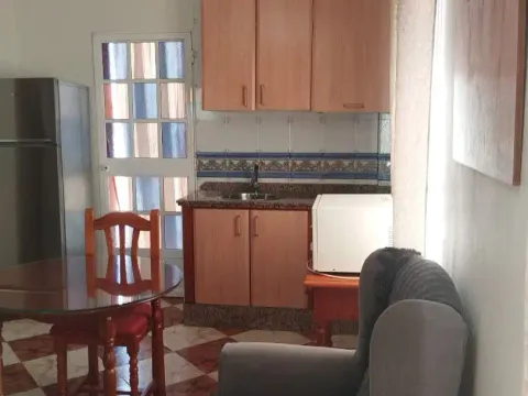 Piso de 60 m² en Brenes (2/12)