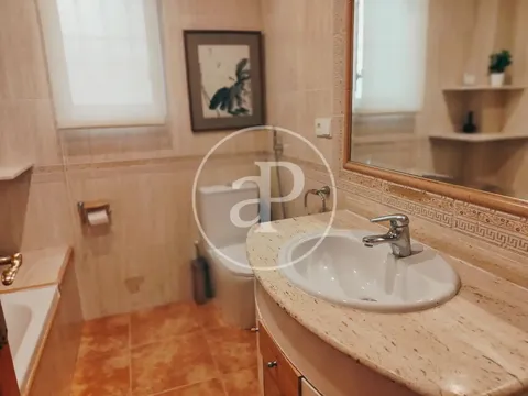 Wohnung 85 m² in Valencia