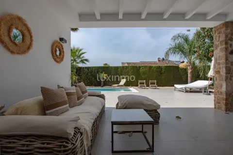 Haus 300 m² in Dénia