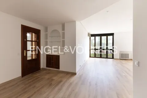 Квартира 148 м² в Мадриде (3/32)