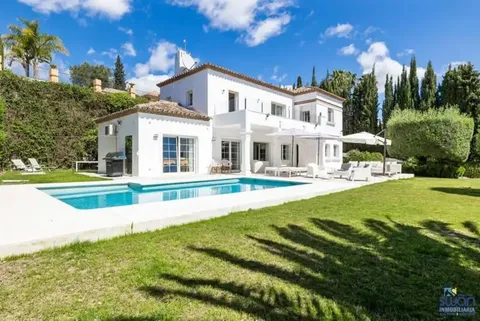 Casa de 412 m² a Estepona