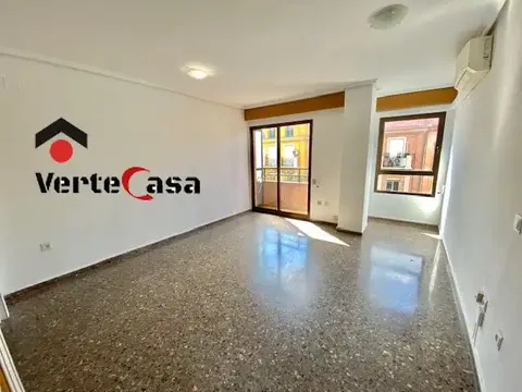 Pis de 73 m² a València
