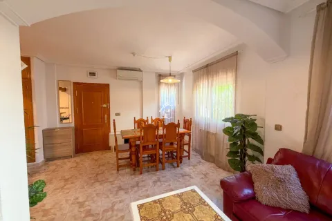 Casa de 100 m² a Oriola