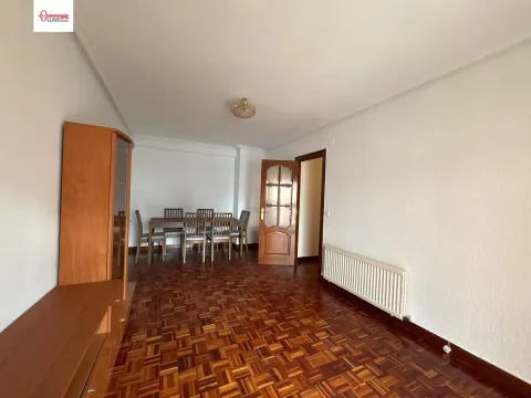 Apartamento 90 m² em Burgos (2/18)