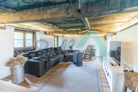 House 109 m² in Salas