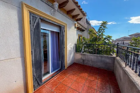 Casa de 100 m² a Oriola