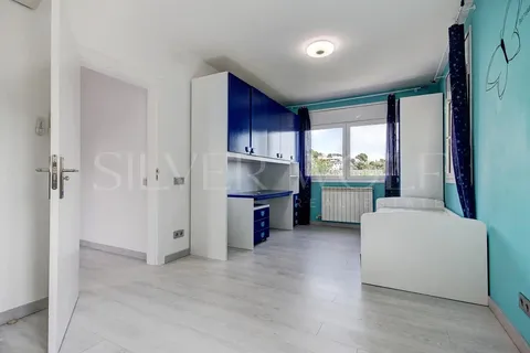Будинок 434 м² у Castelldefels