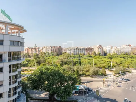 Pis de 206 m² a València