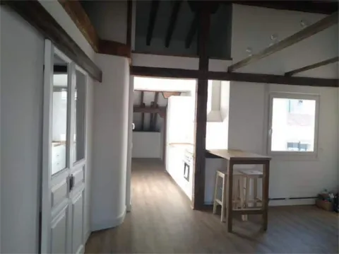 Flat 90 m² in Valladolid (2/6)