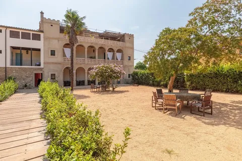 House 950 m² in Bordils