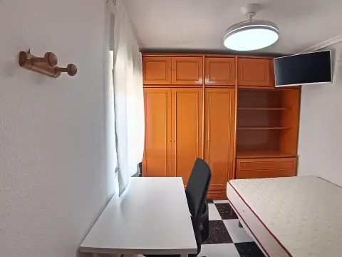 Комната в аренду, Картахена