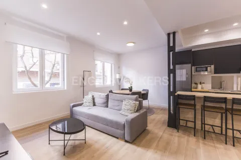 Wohnung 86 m² in Madrid
