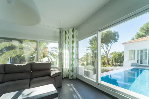 Haus 400 m² in Altea