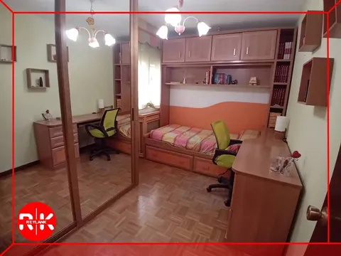 Pis de 101 m² a San Fernando de Henares