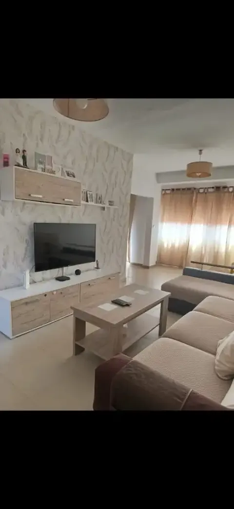 Habitació de lloguer, Algesires