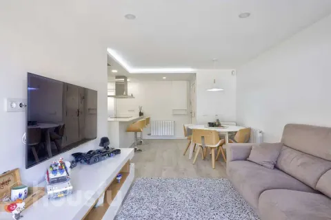 Pis de 67 m² a Santa Coloma de Gramenet