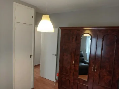 Pis de 79 m² a Còrdova