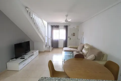 Casa de 110 m² a Oriola