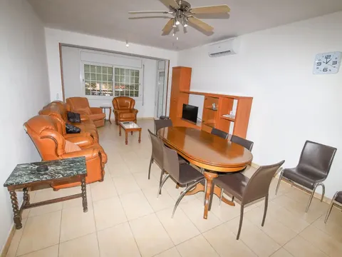 Будинок 130 м² у Montcada i Reixac