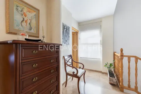 House 230 m² in Chiva