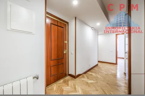 Appartamento 132 m² a Madrid