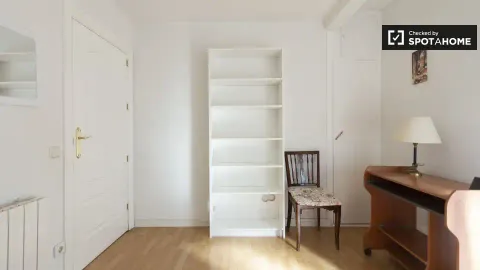 Room for rent, Madrid