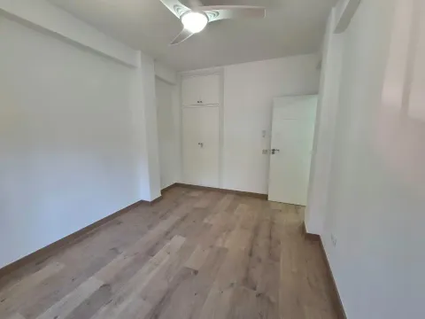 Quarto para alugar, Toledo