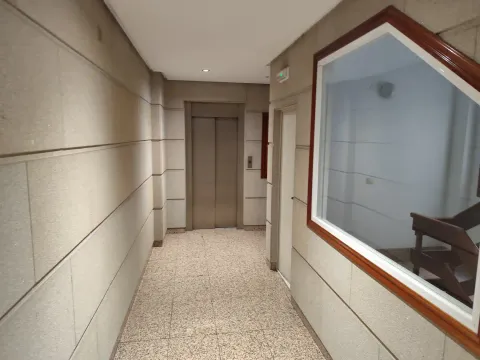 Pis de 82 m² a Ourense