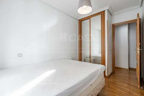 Wohnung 94 m² in Madrid