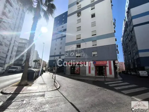 Pis de 101 m² a Cádiz