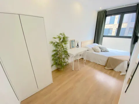 Habitació de lloguer, Sevilla (3/10)