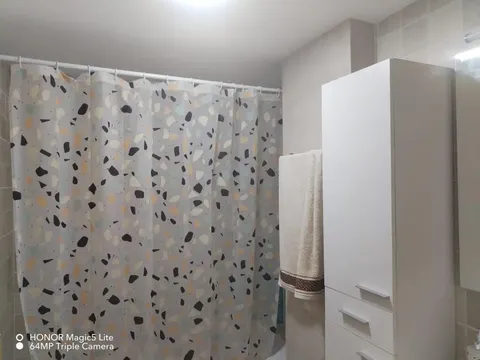 Wohnung 90 m² in Granada