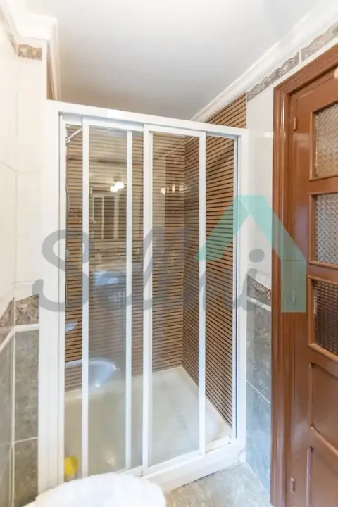 House 109 m² in Salas