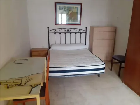 Pis de 150 m² a Còrdova