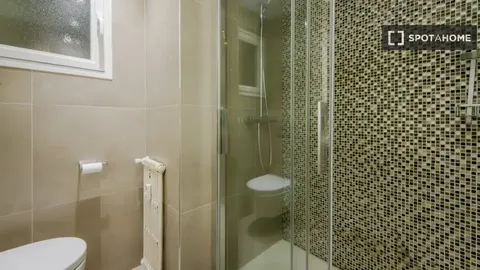 Кімната в оренду, Madrid