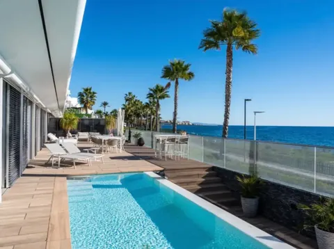 Pis de 395 m² a Estepona