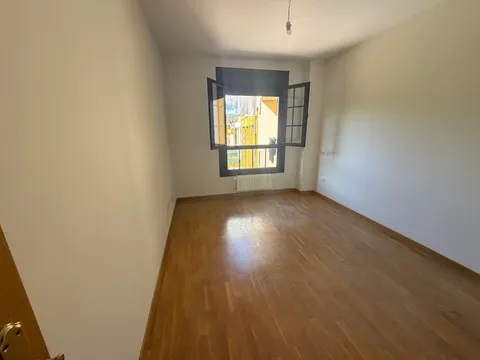 Pis de 91 m² a Nava