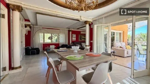 Pis de 680 m² a Valdemorillo