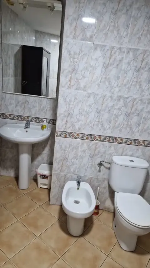 Stanza in affitto, Oliva