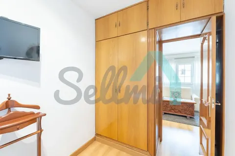 Flat 52 m² in Oviedo