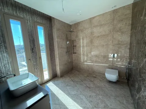 Будинок 1100 м² у Torrevieja