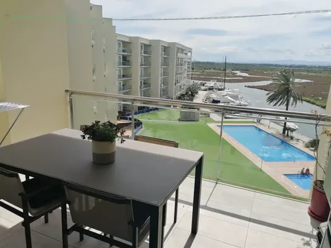 Piso de 82 m² en Roses