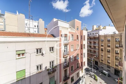 Wohnung 69 m² in Madrid