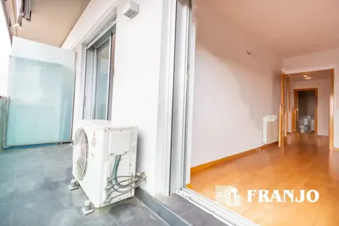 Pis de 111 m² a Barberà del Vallès