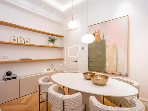 Wohnung 113 m² in Madrid