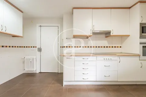 Wohnung 180 m² in Madrid
