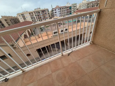 Pis de 85 m² a Elx