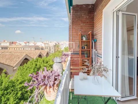 Wohnung 101 m² in Valencia