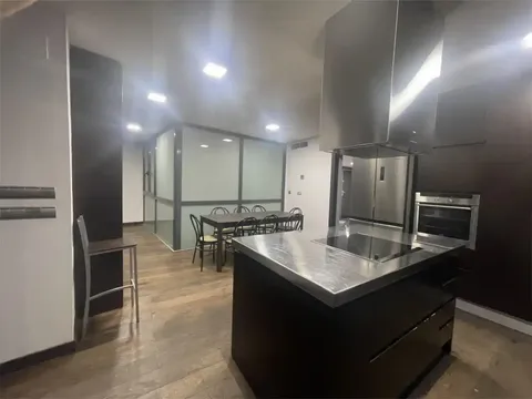Zimmer 350 m², Albacete