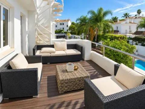Casa de 390 m² en Estepona